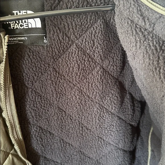The North Face Jacket - Picture 2 of 2